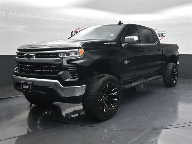 Used 2022 Chevrolet Silverado 1500 LT w/ Texas Edition Plus image 3