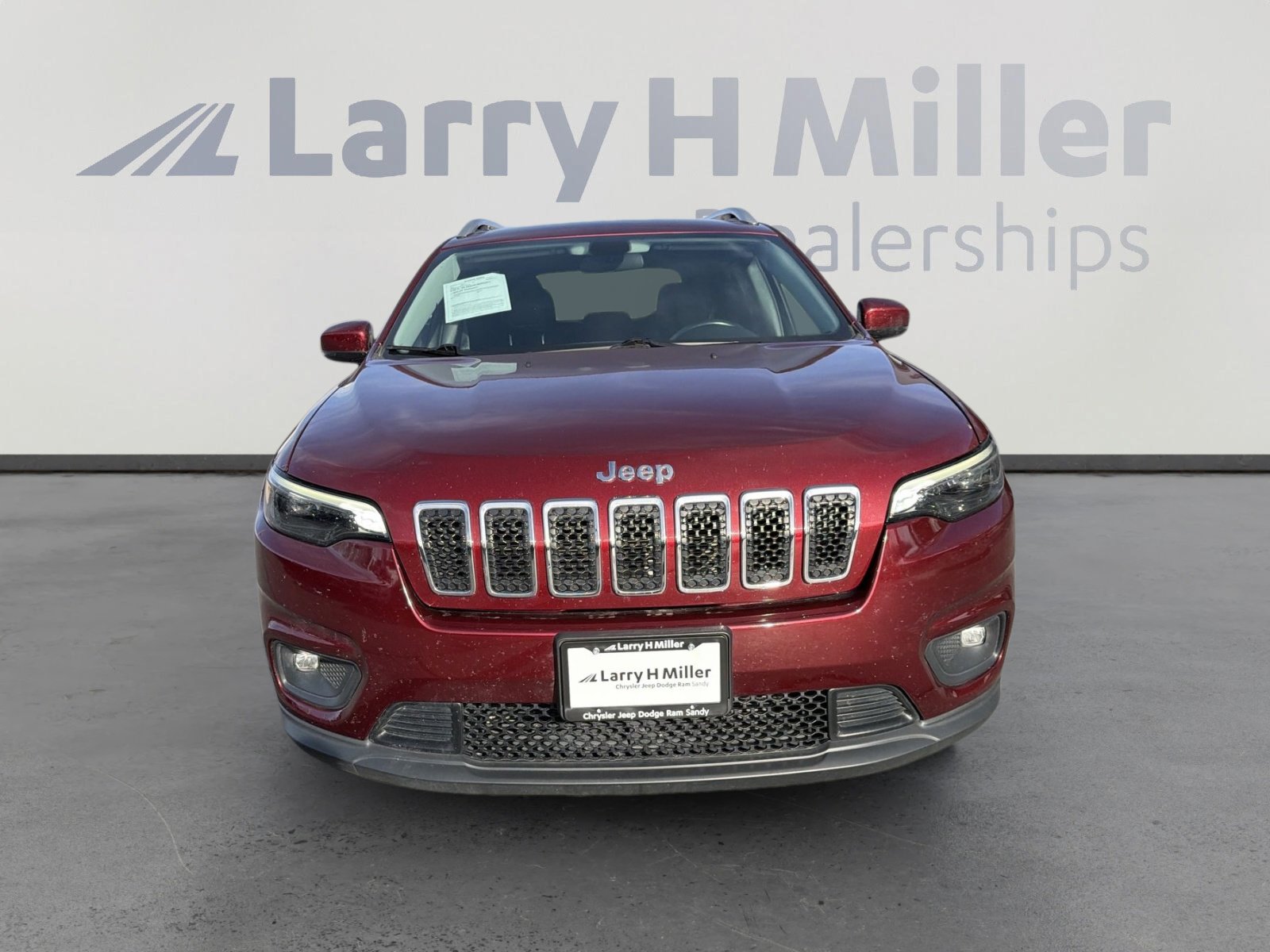Certified 2020 Jeep Cherokee Latitude Plus w/ Cold Weather Group image 3