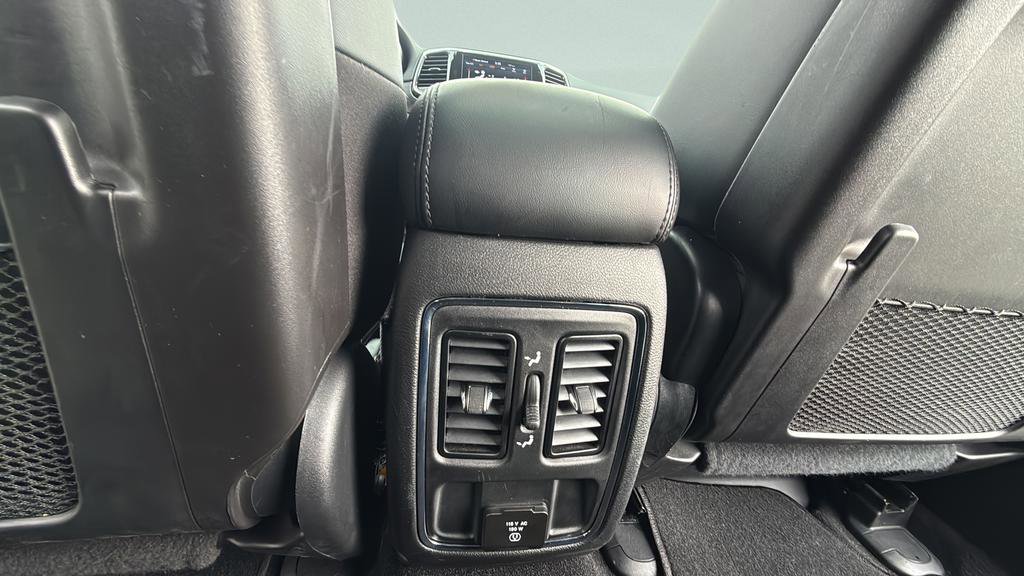 Used 2021 Jeep Grand Cherokee Laredo X AWD/4WD image 31