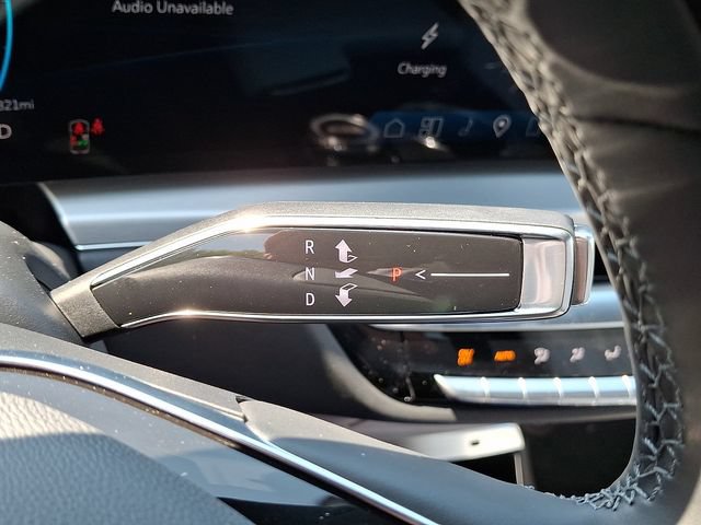 New 2026 Cadillac Lyriq Premium Luxury AWD/4WD image 10