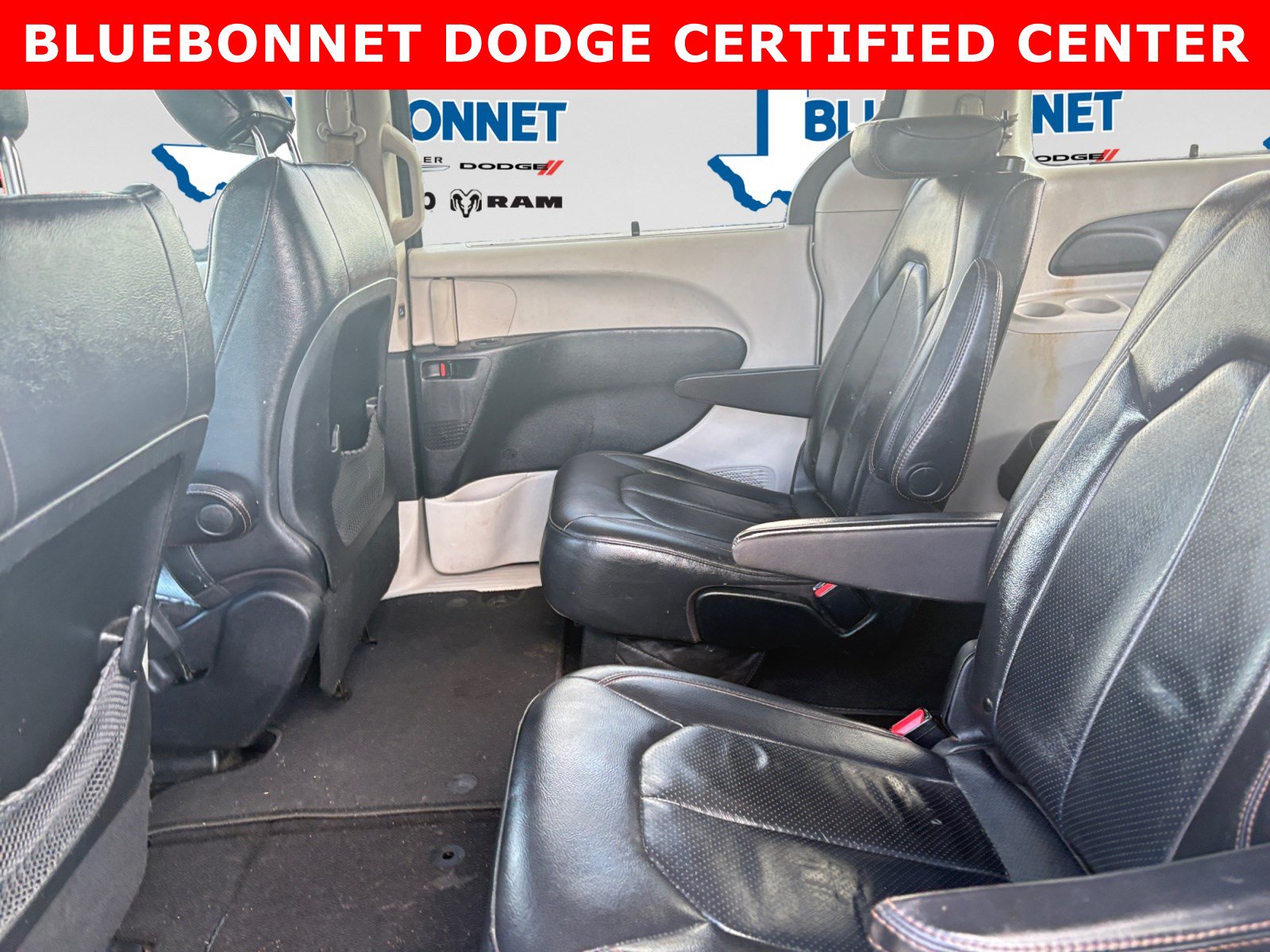 Used 2020 Chrysler Pacifica Touring-L FWD image 21