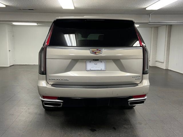Certified 2024 Cadillac Escalade Premium Luxury w/ Performance Package image 4
