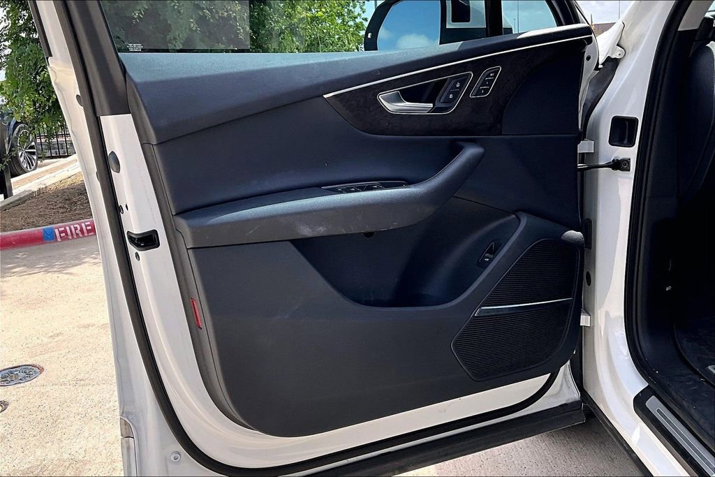 Used 2022 Audi Q7 3.0T Premium Plus w/ Premium Plus Package image 21