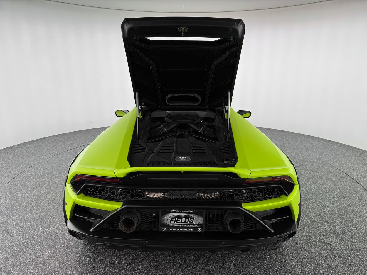 Used 2023 Lamborghini Huracan Sterrato image 35