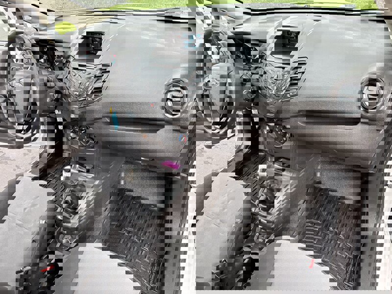 Used 2017 Ford Fiesta S image 31