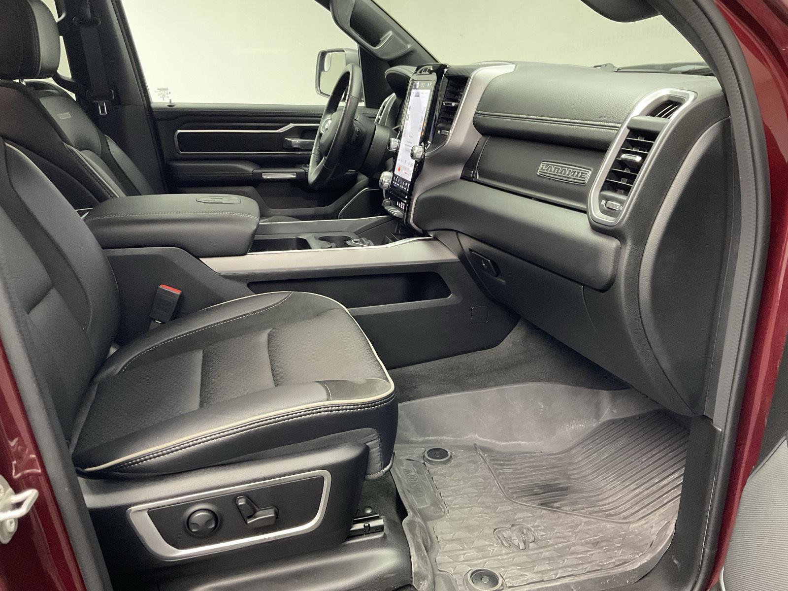 Used 2023 RAM 1500 Laramie AWD/4WD image 23