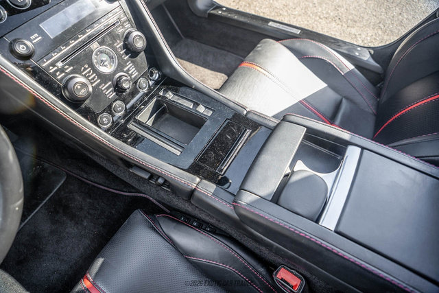 Used 2015 Aston Martin V8 Vantage GT RWD image 43