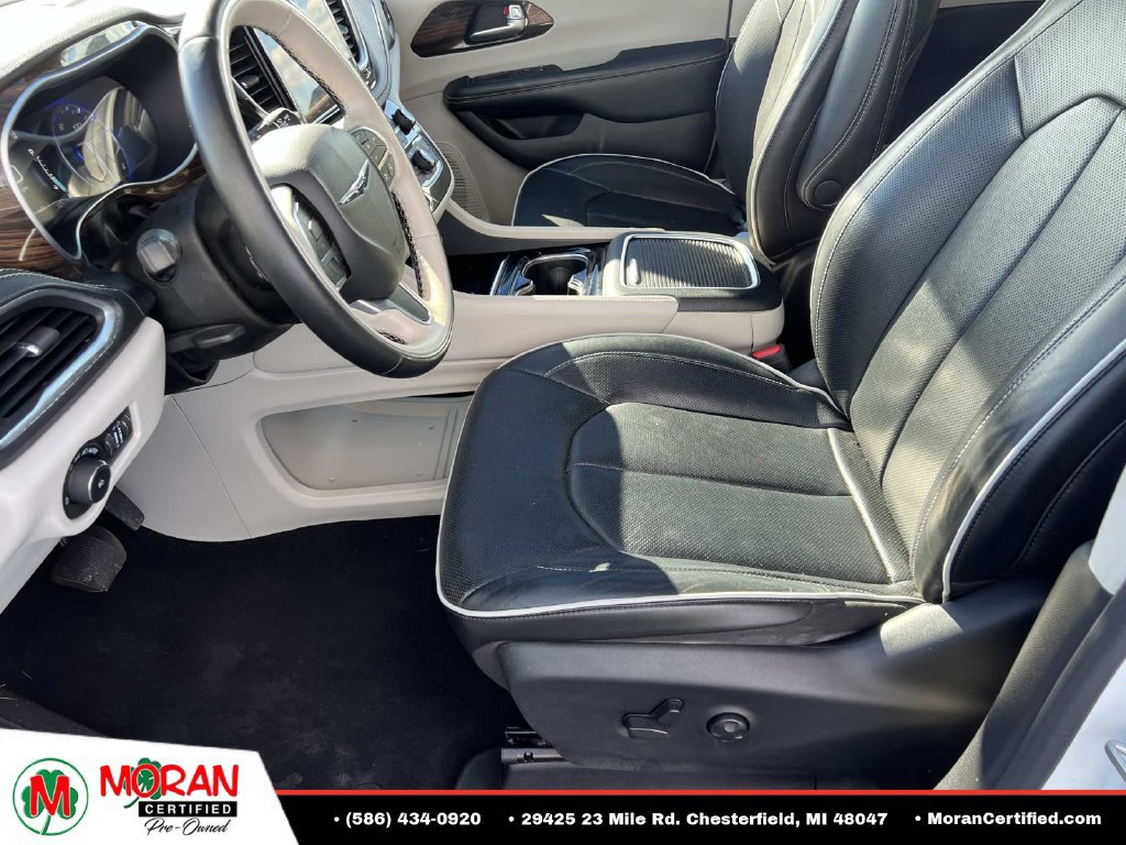 Used 2021 Chrysler Pacifica Limited AWD/4WD image 20