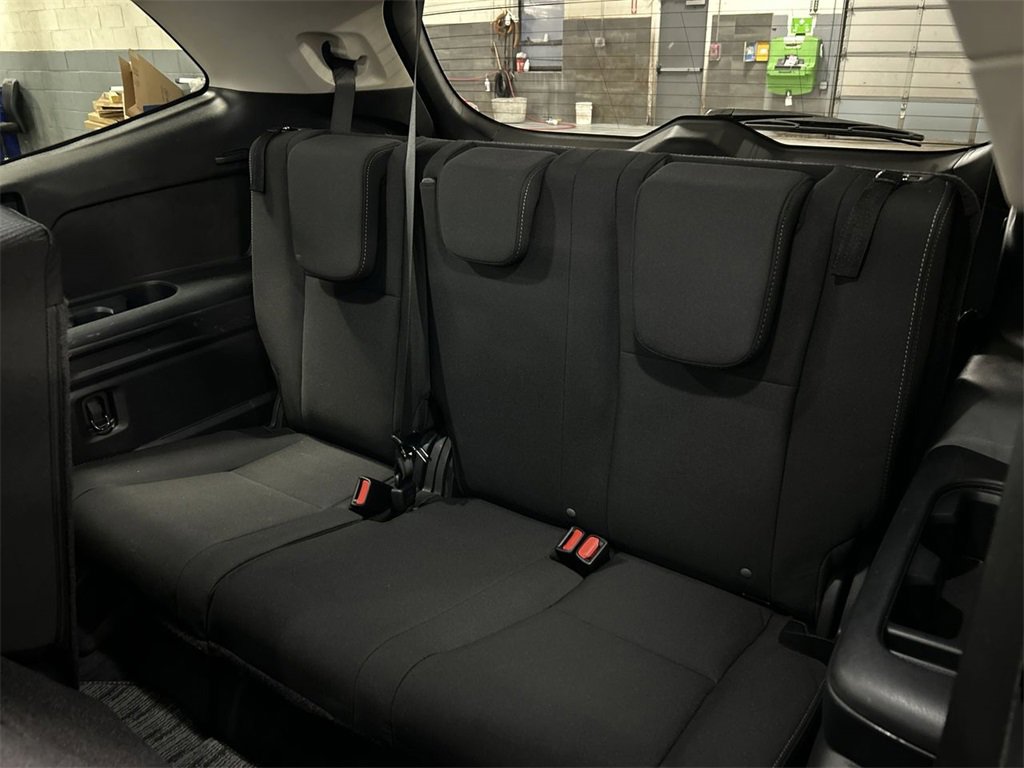 Certified 2022 Subaru Ascent Premium w/ Convenience Package image 24