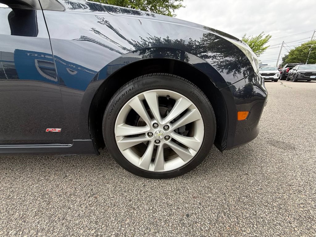 Used 2015 Chevrolet Cruze LTZ w/ Sun, Sound and Sport Package FWD image 31
