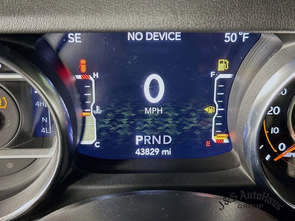 Used 2020 Jeep Wrangler Unlimited Sahara image 15