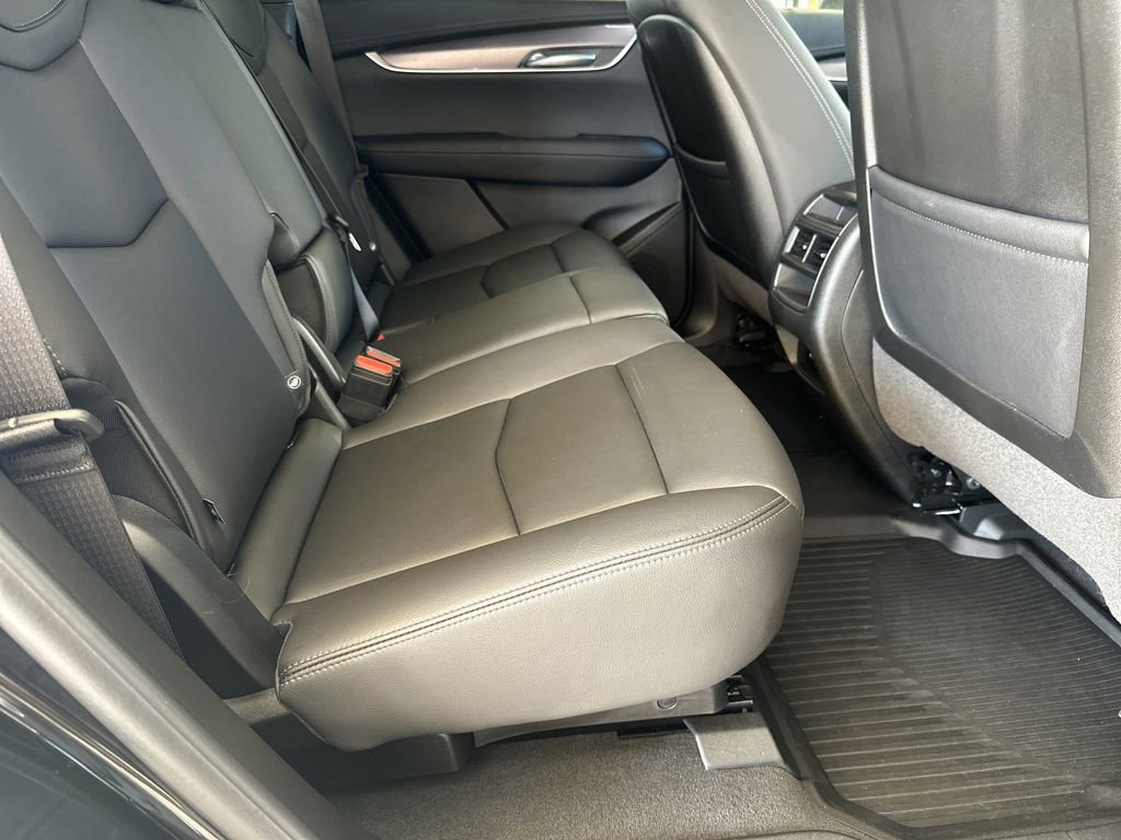 New 2025 Cadillac XT5 Luxury w/ LPO, Floor Liner Package FWD image 31