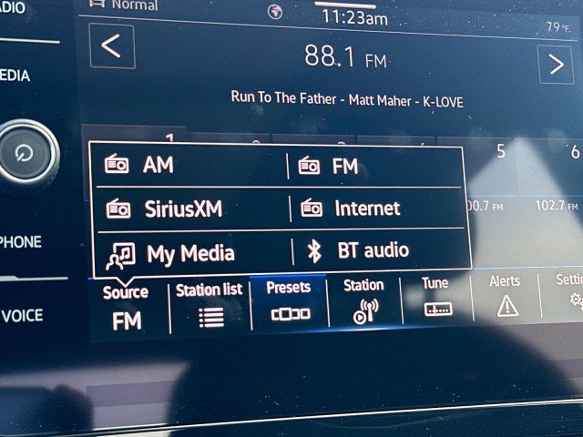 New 2025 Volkswagen Taos SEL image 42