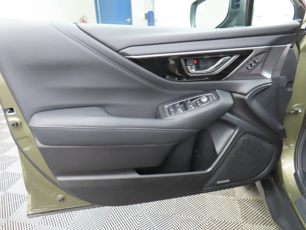 Used 2023 Subaru Outback Touring AWD/4WD image 58