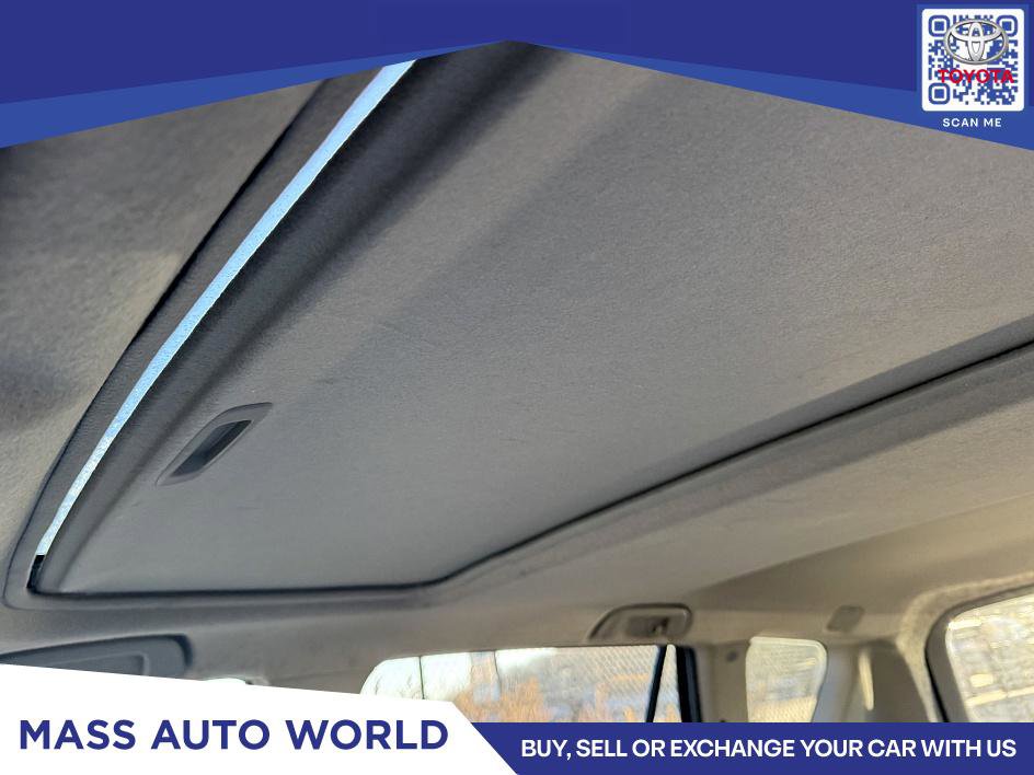 Used 2010 Toyota RAV4 Limited image 9