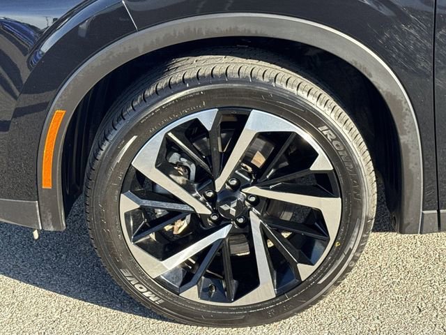 Used 2024 Mitsubishi Outlander SE image 23