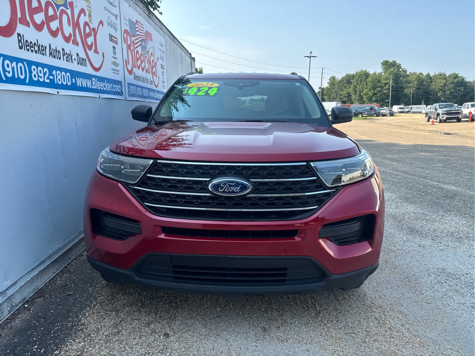 Used 2023 Ford Explorer XLT AWD/4WD image 5