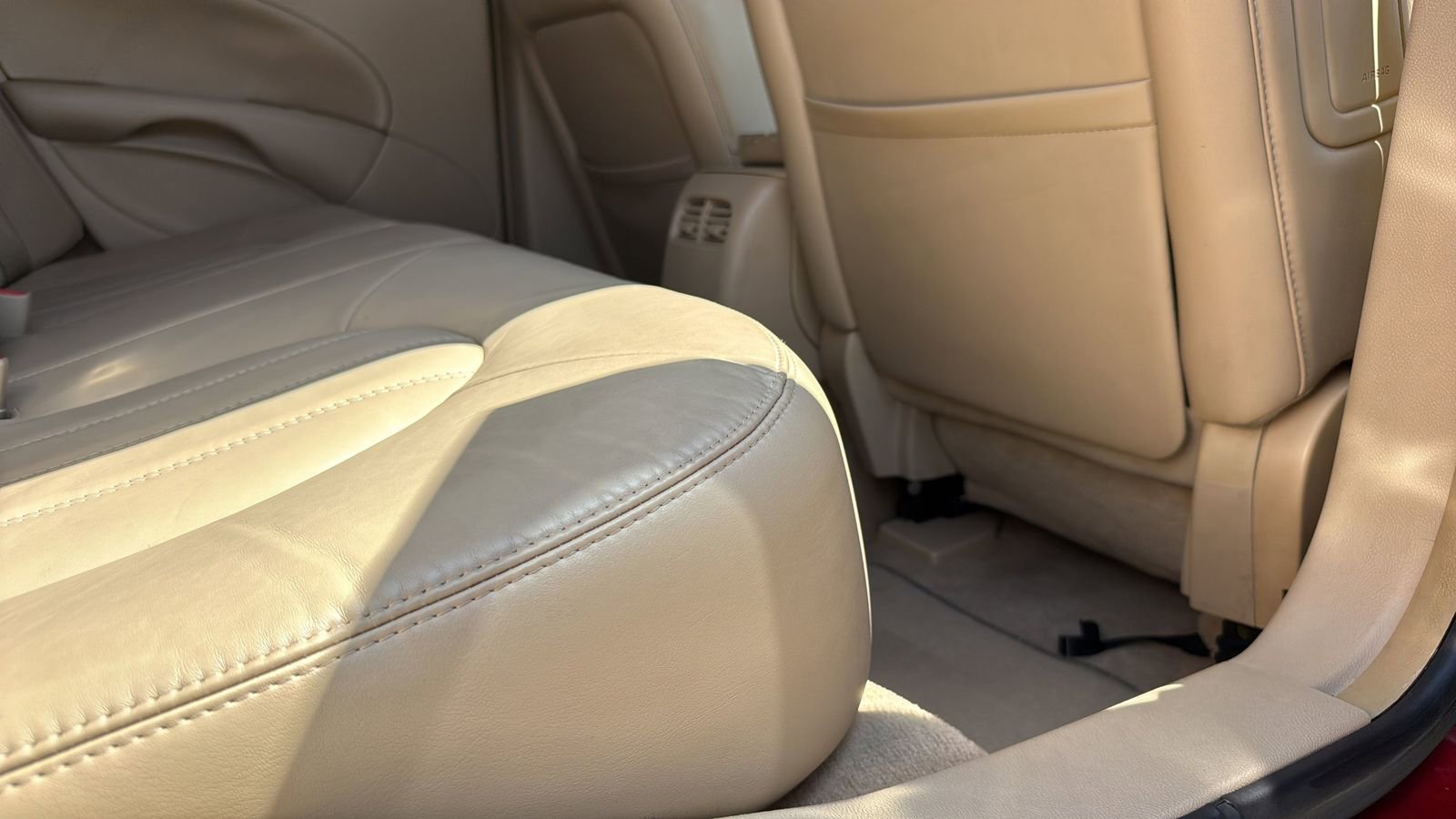 Used 2011 Buick Lucerne CXL w/ Driver Confidence Package FWD image 23