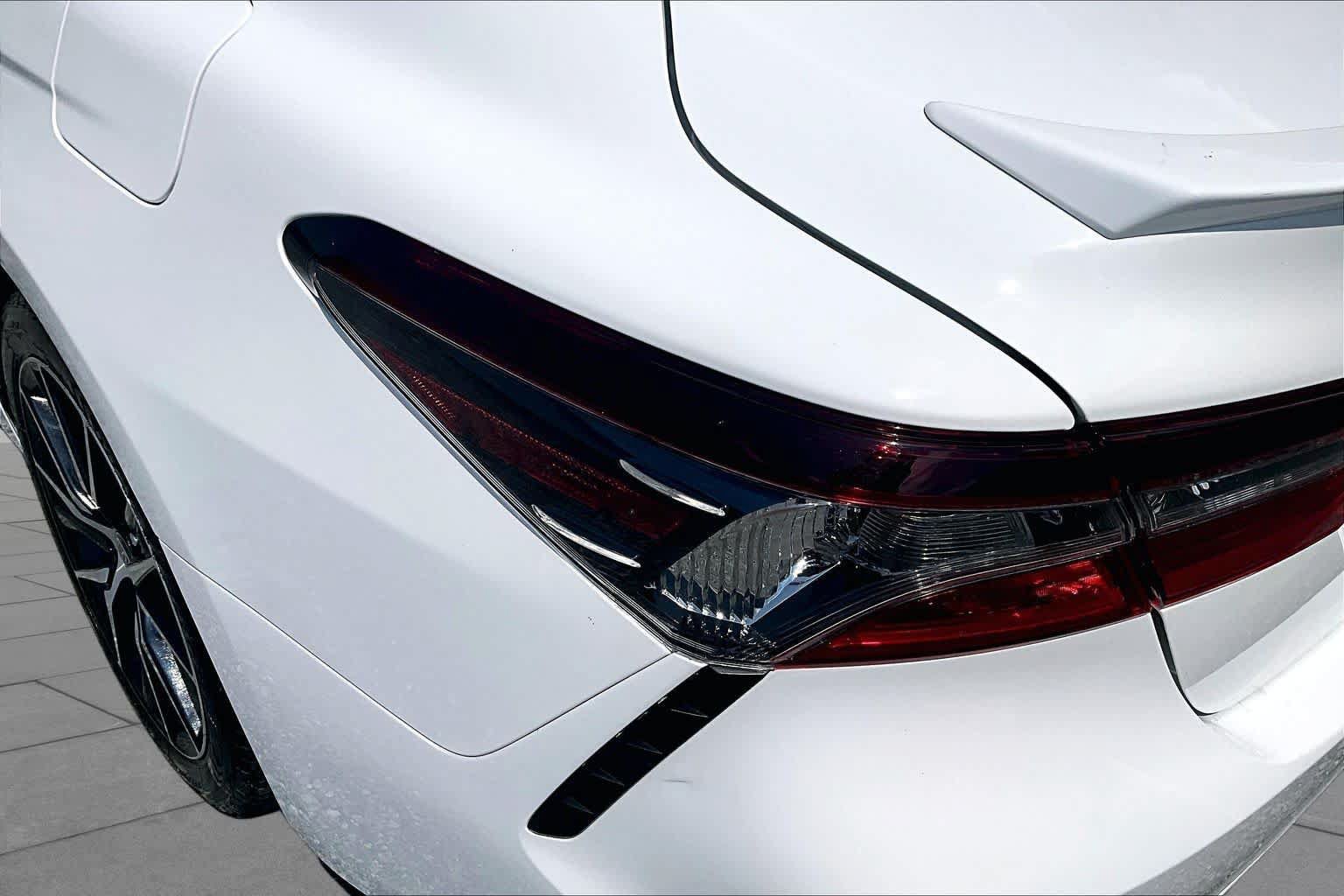 Used 2024 Toyota Camry SE FWD image 29