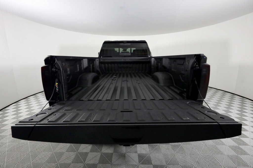 Used 2026 GMC Sierra 3500 Denali Ultimate image 8