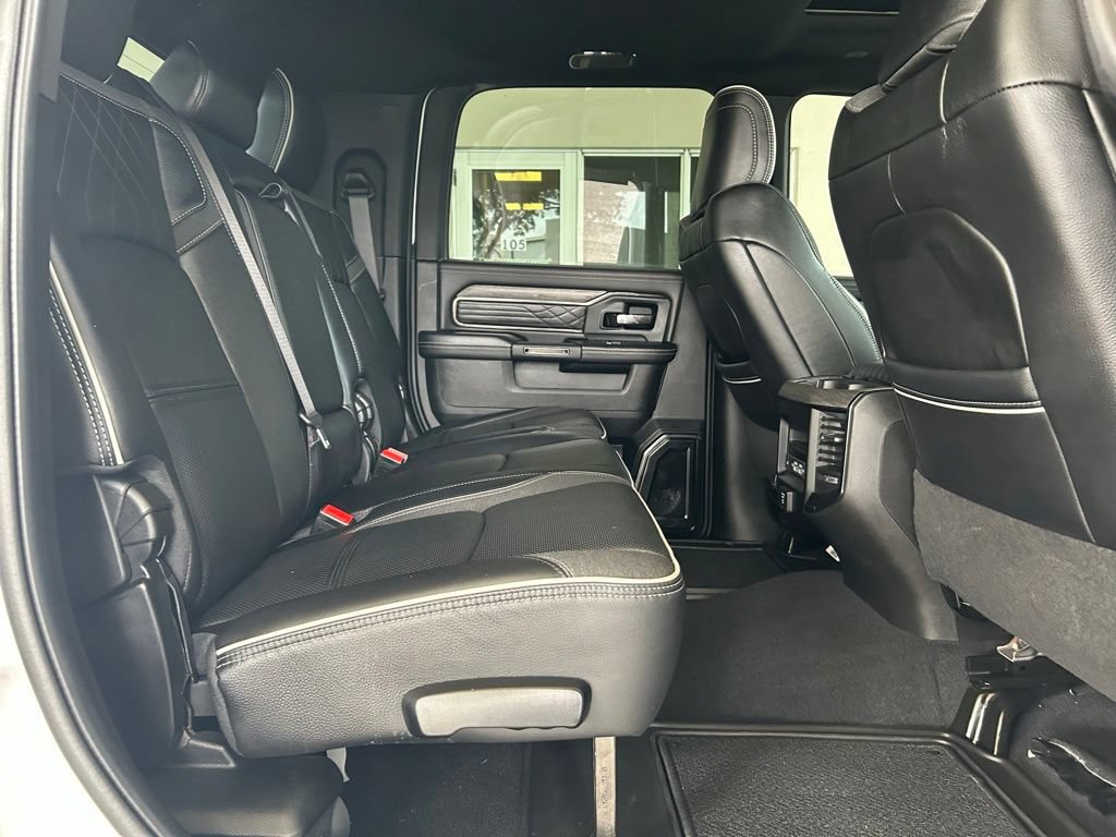 Used 2025 RAM 2500 Limited AWD/4WD image 34