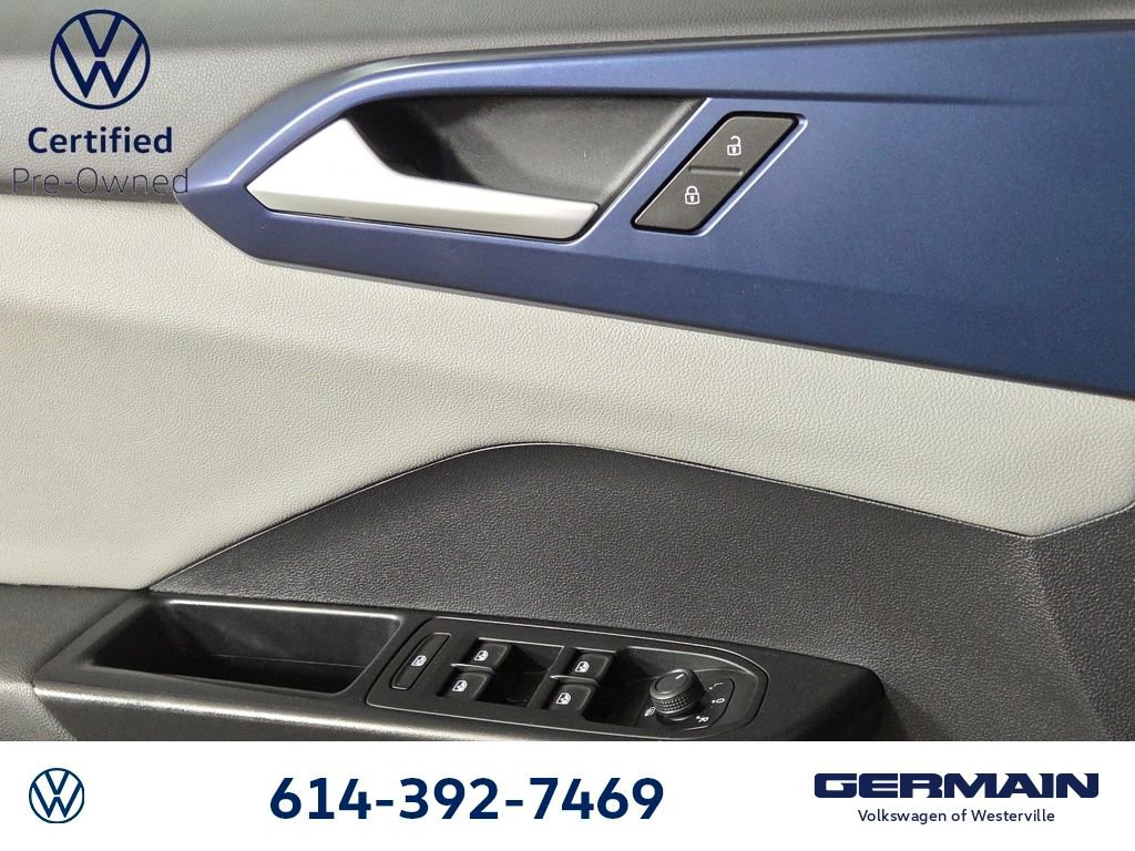 Certified 2022 Volkswagen Taos SE image 30