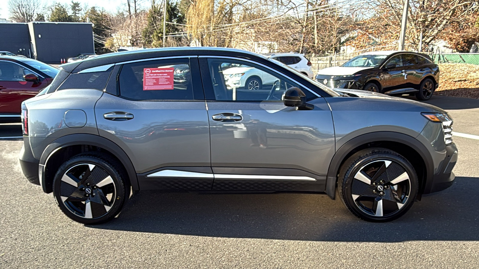 Certified 2025 Nissan Kicks SR image 26