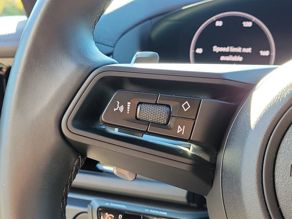 Certified 2024 Porsche Panamera 4 image 35