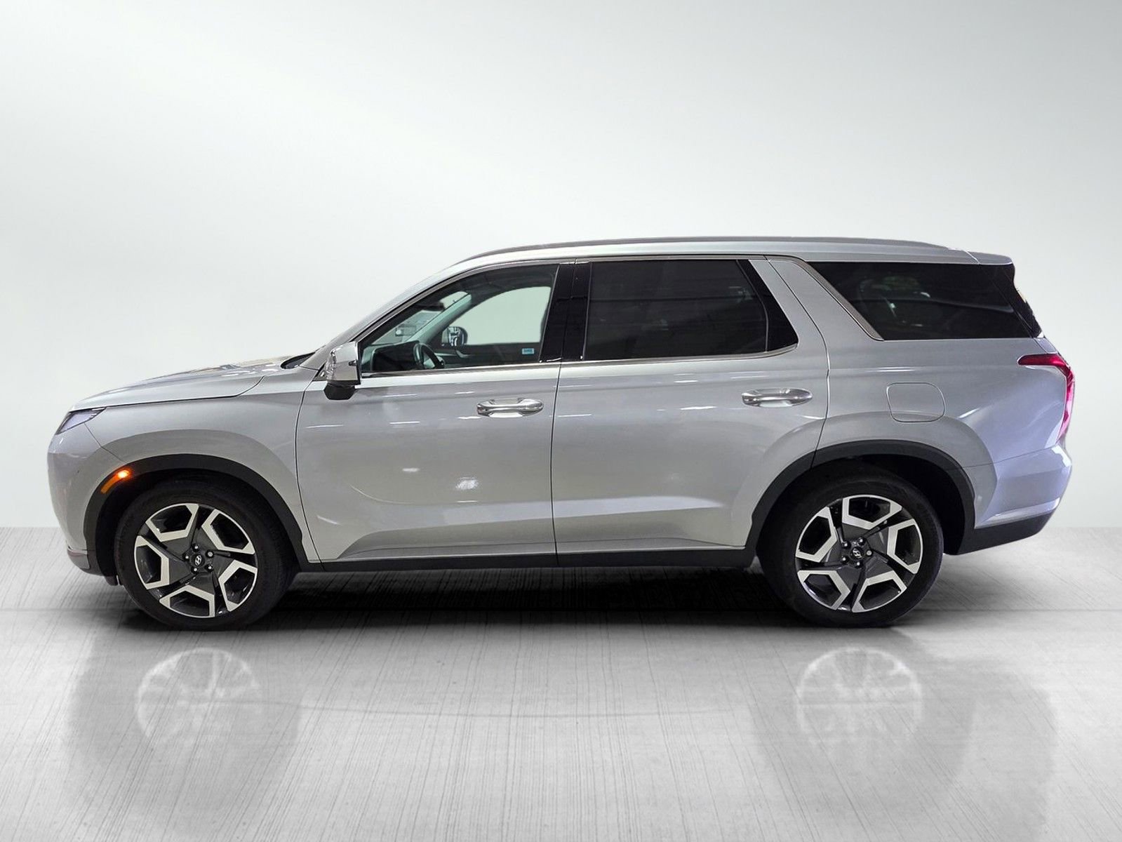 Used 2024 Hyundai Palisade SEL FWD image 4
