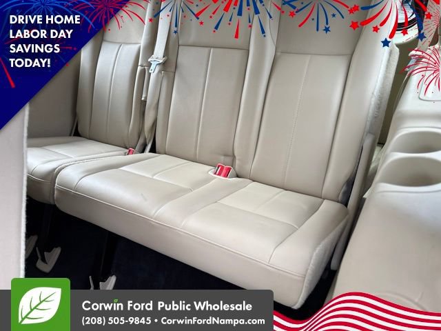 Used 2017 Ford Expedition Limited w/ Equipment Group 301A AWD/4WD image 28