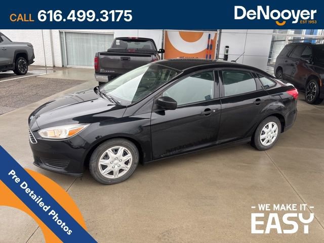 Used 2018 Ford Focus S image 3