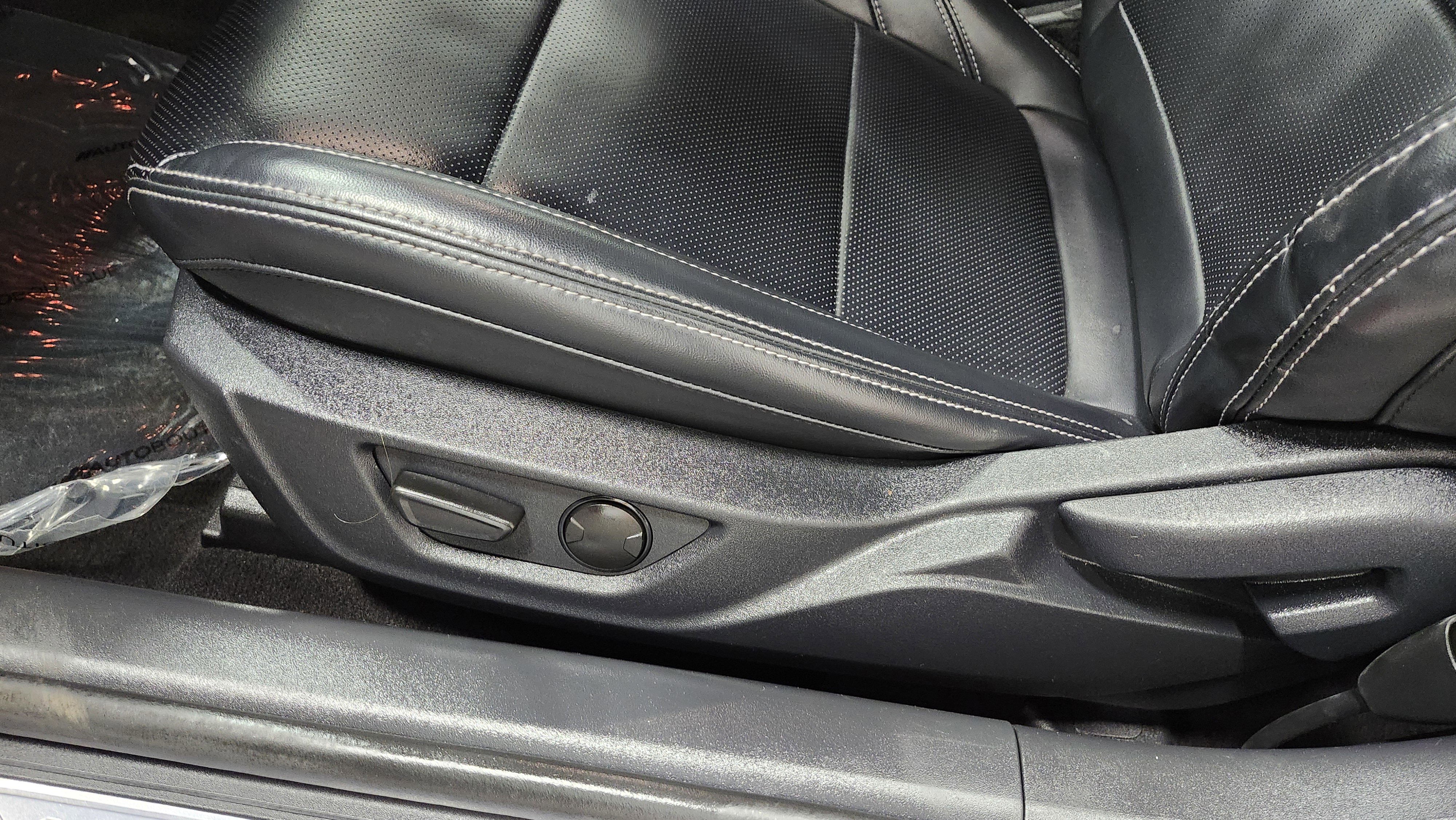 Used 2024 Ford Mustang Premium image 21