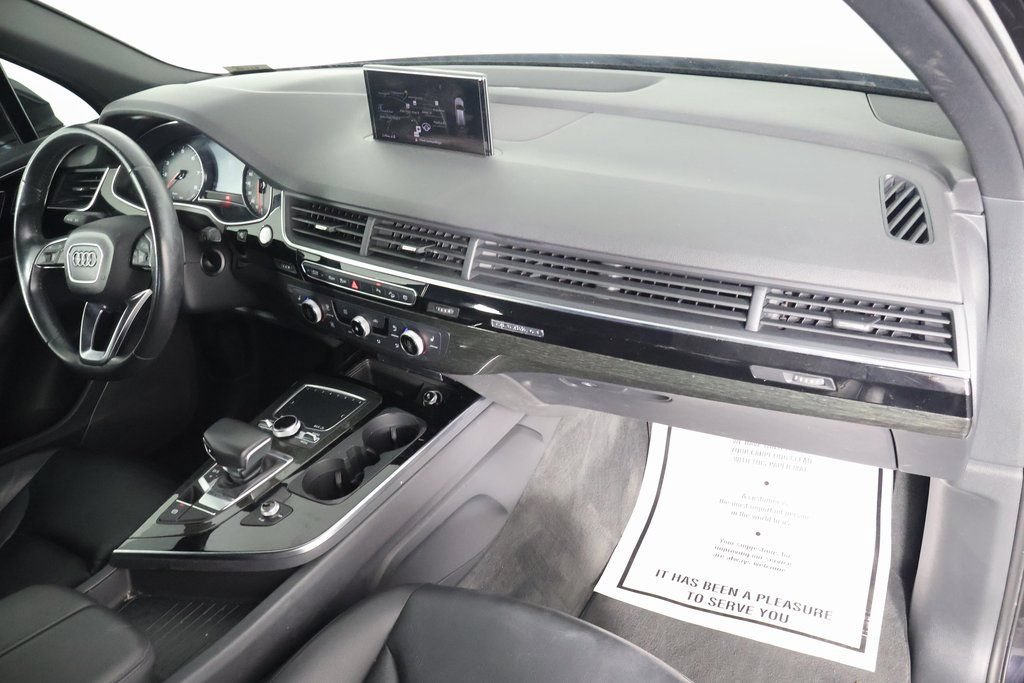 Used 2019 Audi Q7 3.0T Premium w/ Convenience Package AWD/4WD image 8