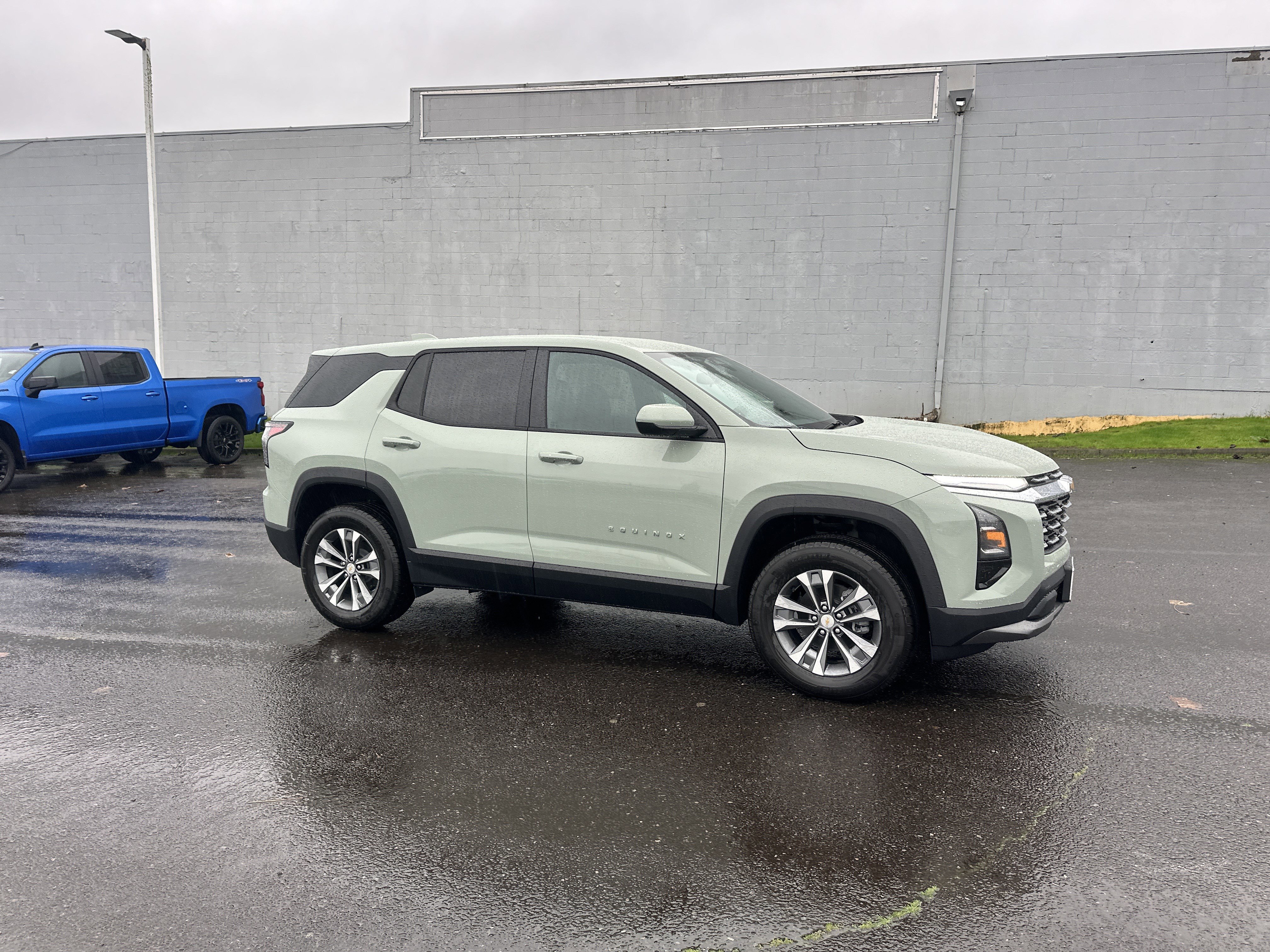 New 2026 Chevrolet Equinox LT w/ LPO, Floor Liner Package image 7