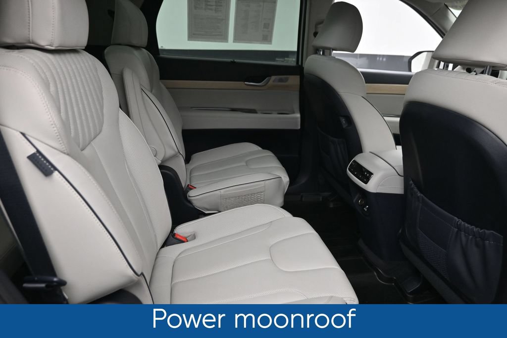 Used 2024 Hyundai Palisade Limited AWD/4WD image 11