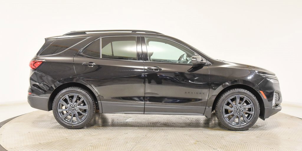 Used 2022 Chevrolet Equinox RS w/ RS Leather Package image 12