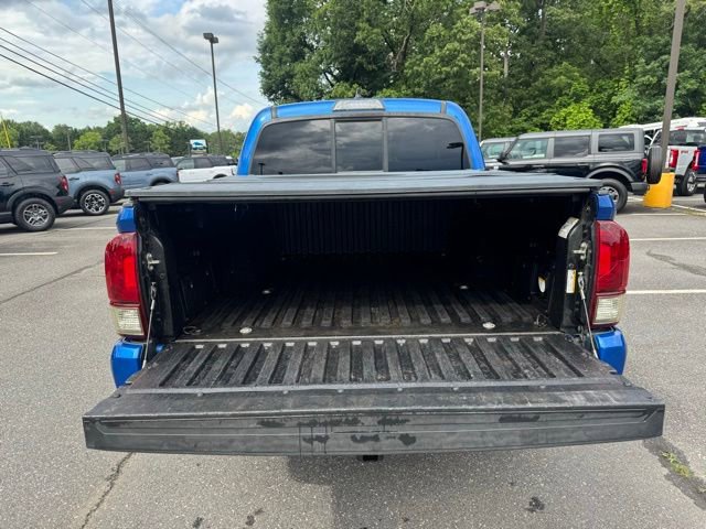 Used 2016 Toyota Tacoma TRD Sport w/ Towing Package AWD/4WD image 8