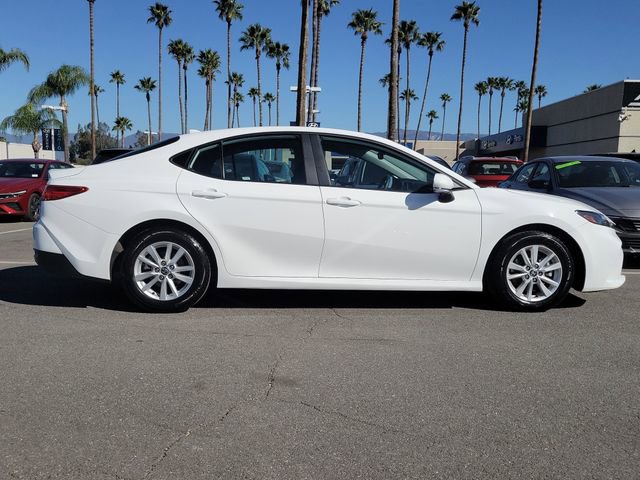 Used 2025 Toyota Camry LE FWD image 33