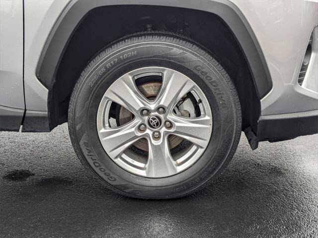 Certified 2021 Toyota RAV4 XLE w/ Convenience Package FWD image 30