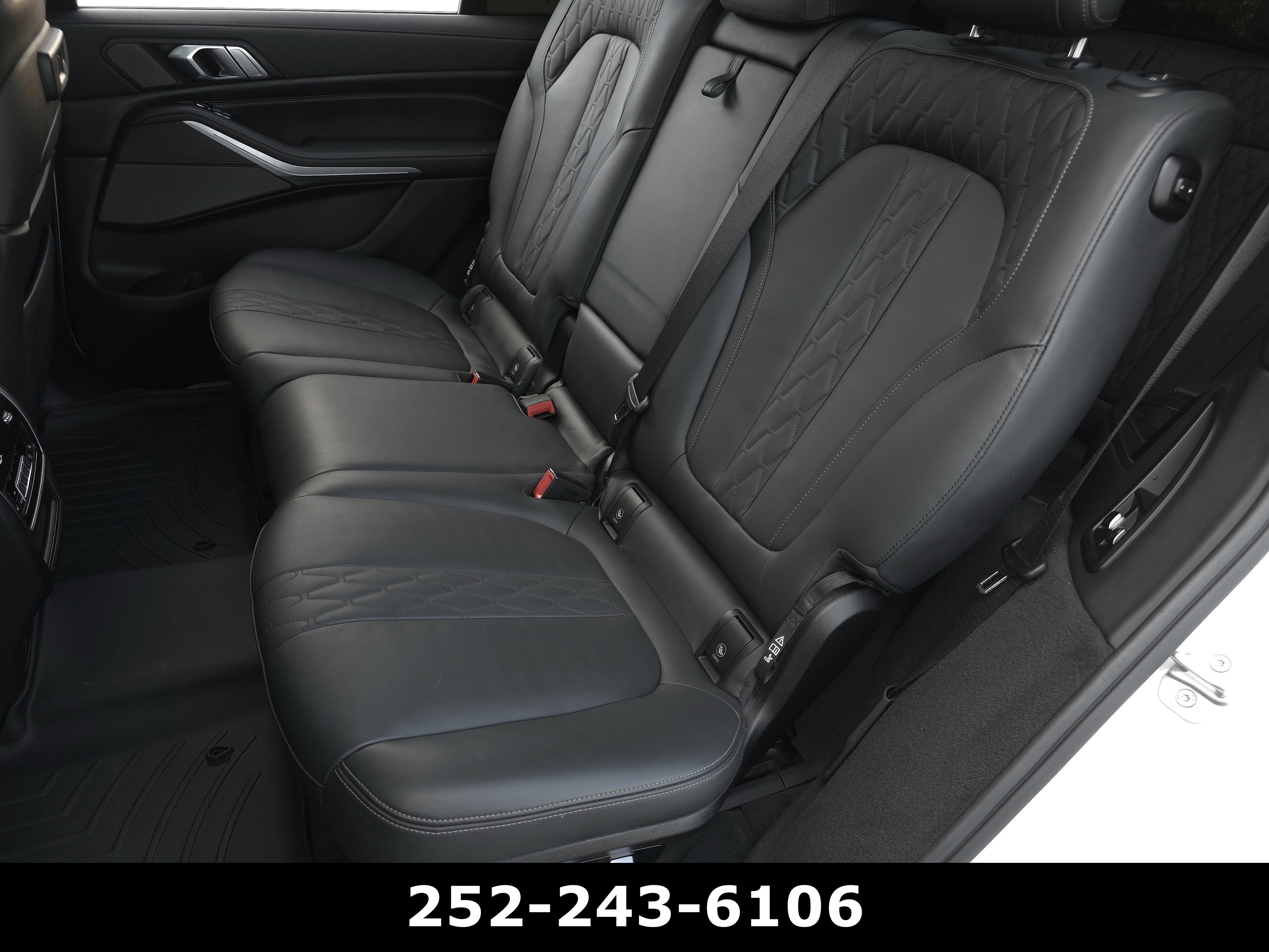 Used 2022 BMW X7 M50i w/ Dynamic Handling Package AWD/4WD image 37