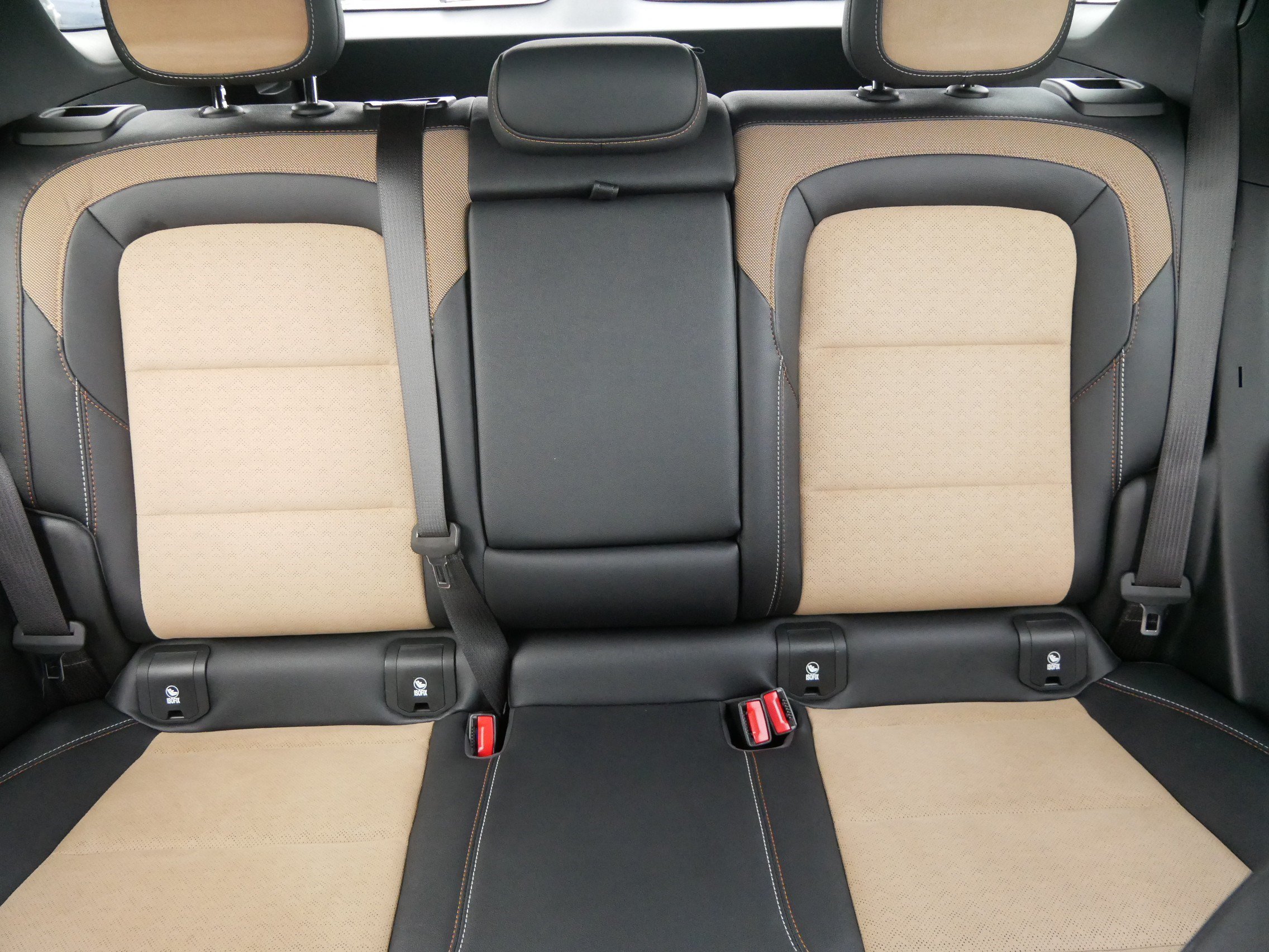 Used 2025 Chevrolet Equinox ACTIV w/ Safety and Technology Package AWD/4WD image 13