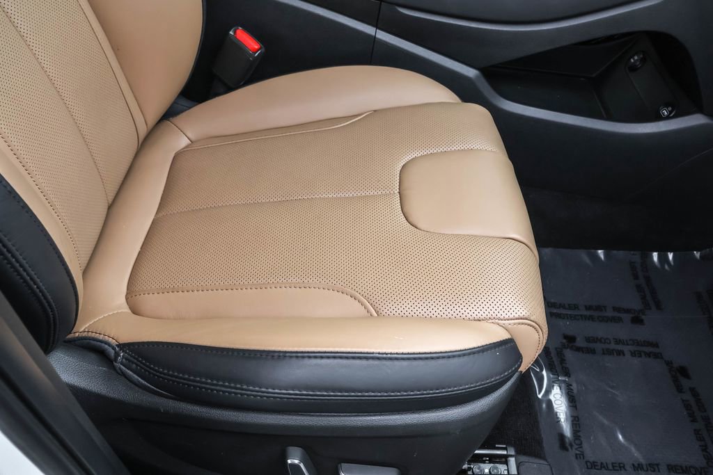 Used 2023 Hyundai Santa Fe Calligraphy image 39