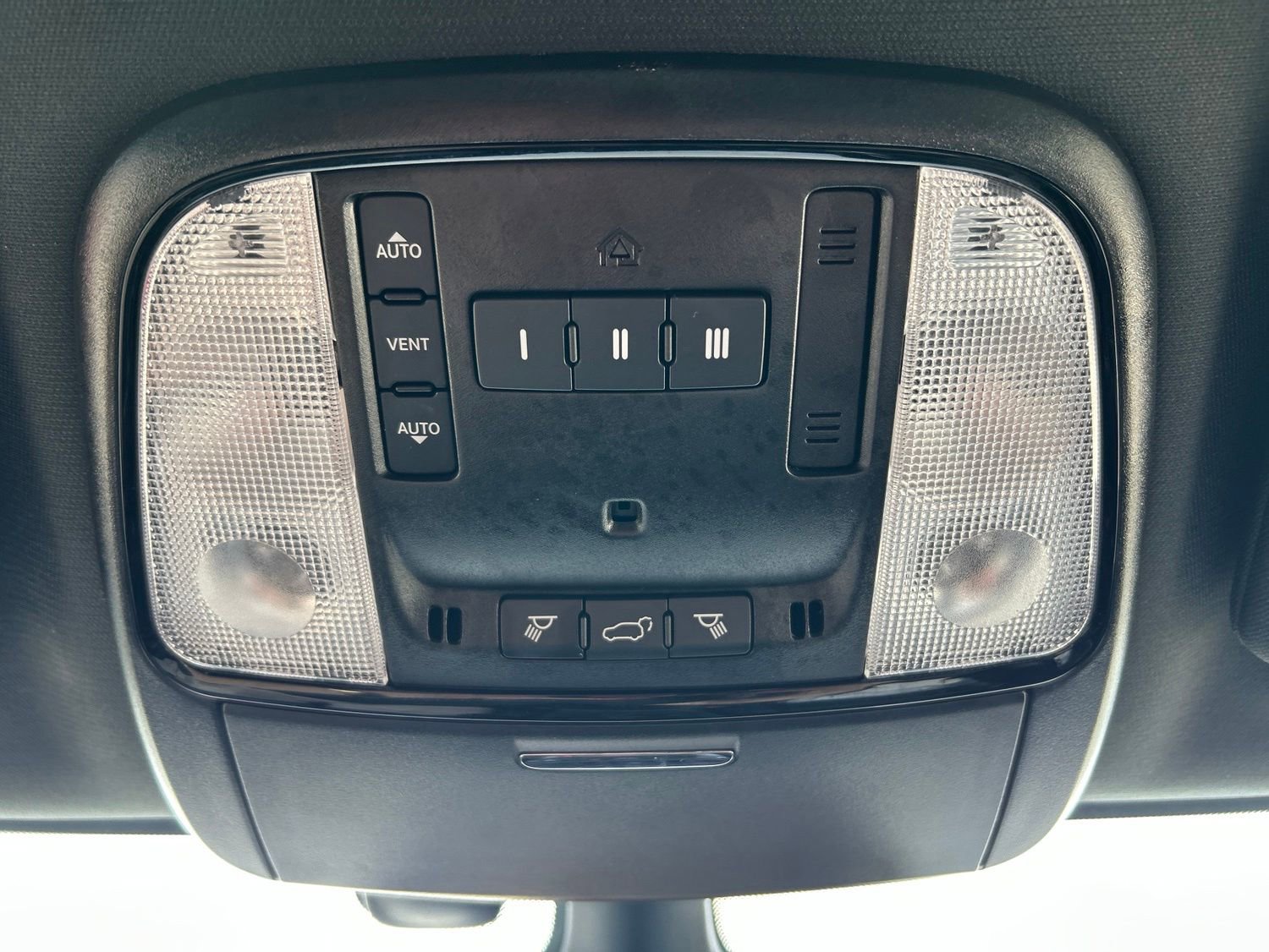 Used 2024 Dodge Durango GT RWD image 32