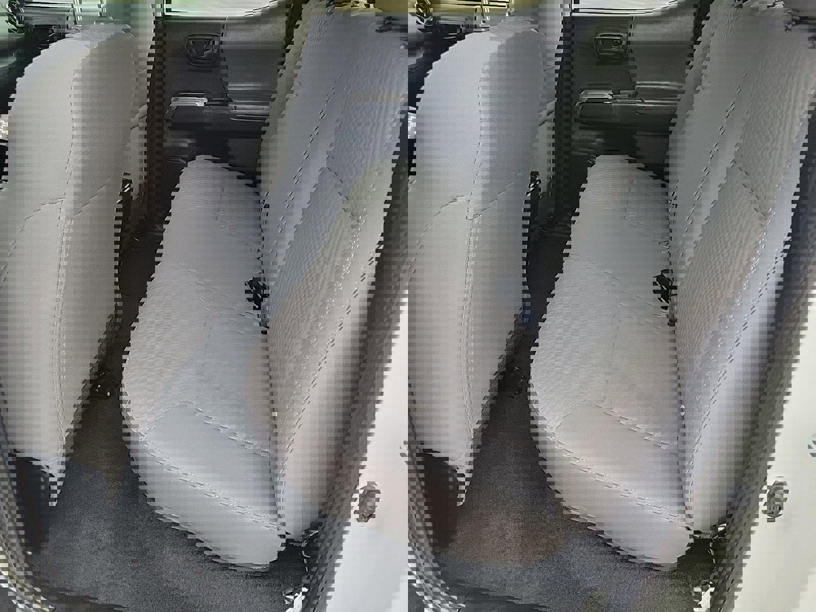 Used 2023 Toyota Tacoma SR image 13