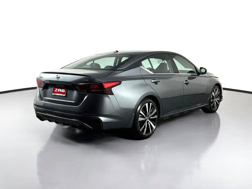 Used 2020 Nissan Altima 2.5 SR FWD image 5