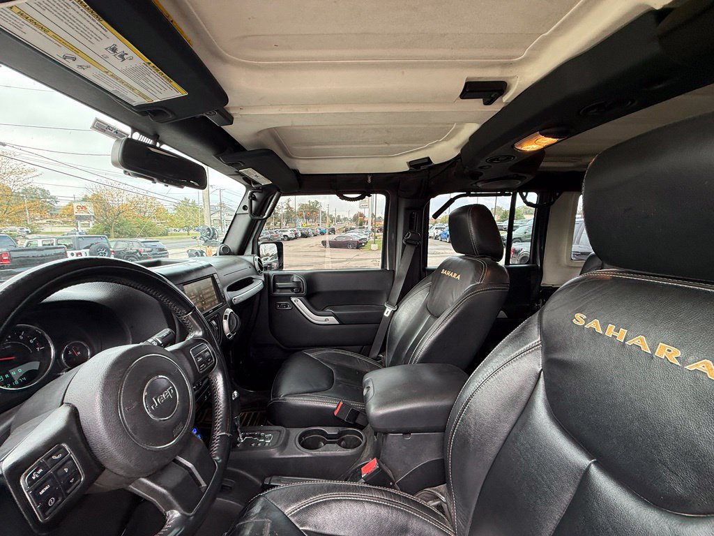 Used 2014 Jeep Wrangler Unlimited Sahara w/ Connectivity Group AWD/4WD image 12