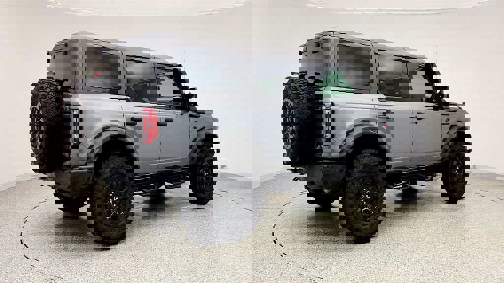 Used 2024 Ford Bronco Wildtrak image 5