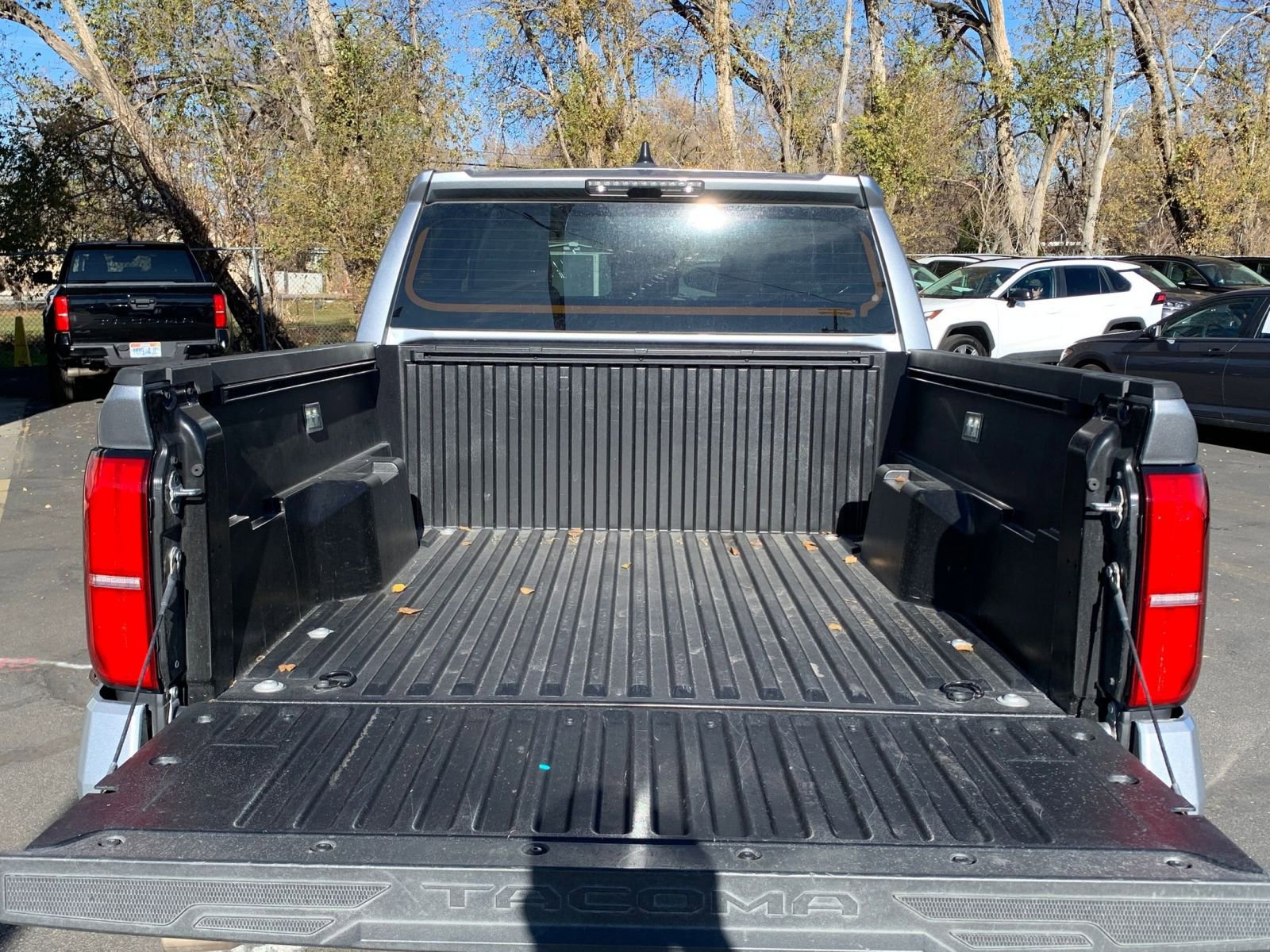 Used 2025 Toyota Tacoma TRD Off-Road image 30