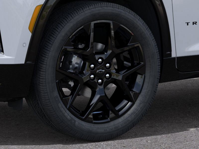 New 2026 Chevrolet Traverse RS w/ LPO, Floor Liner Package FWD image 9