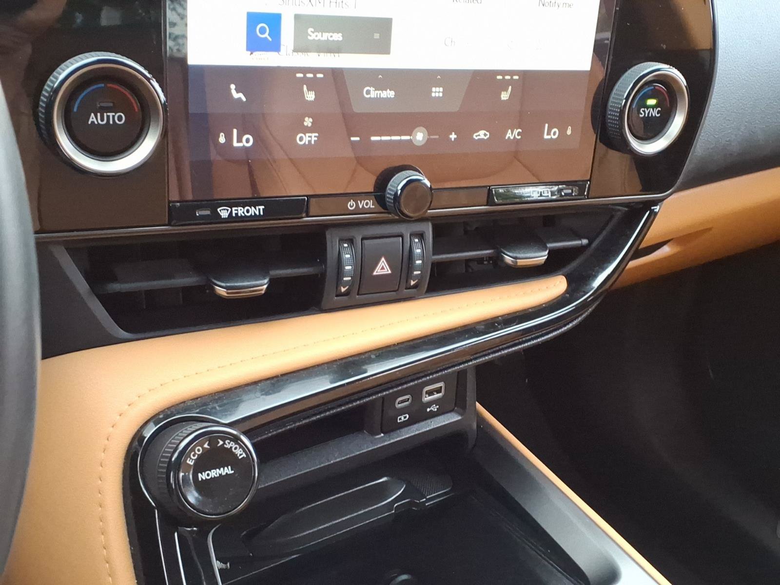 Used 2025 Lexus NX 350h AWD image 18